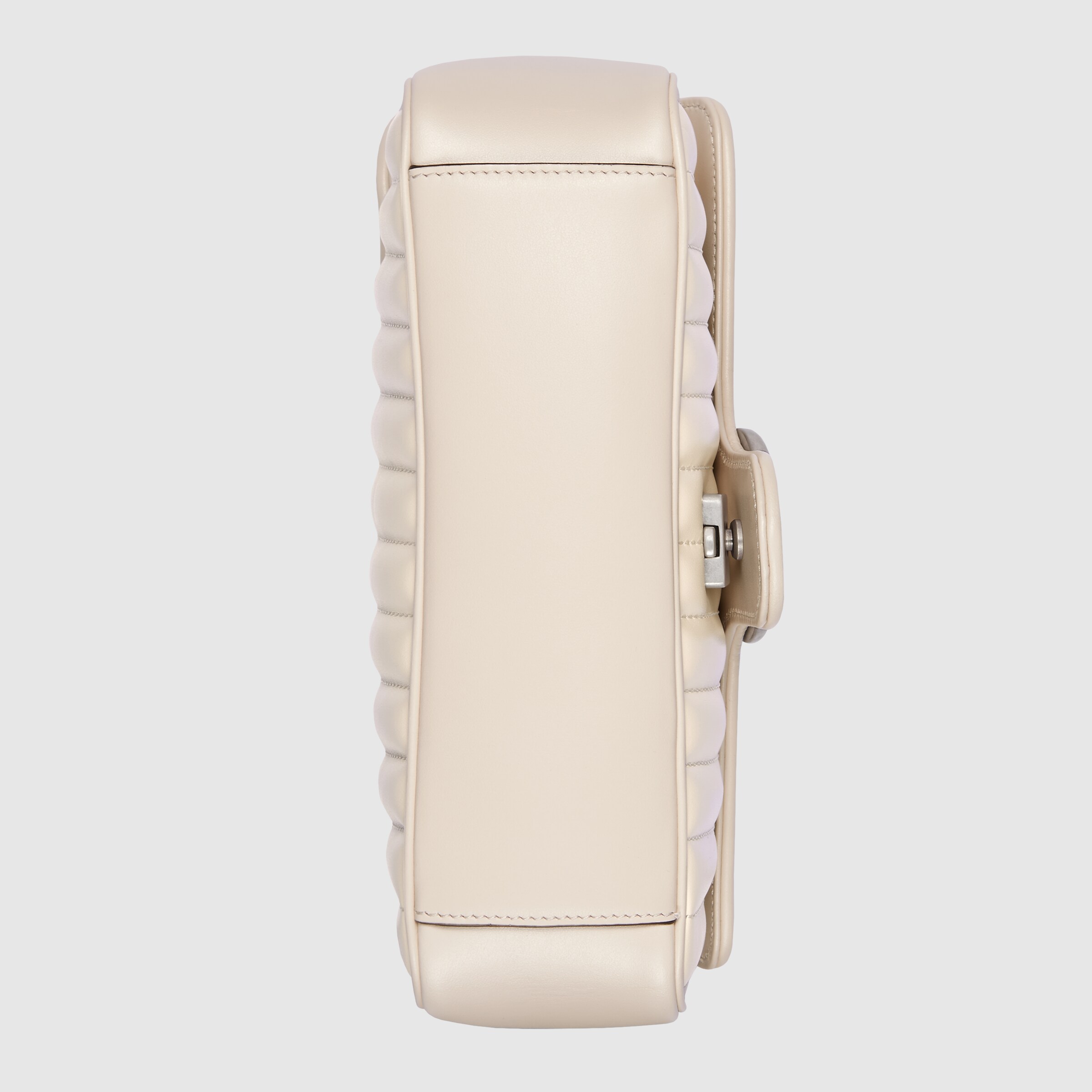 443497_UM8AN_9022_009_063_0000_Light-GG-Marmont-small-shoulder-bag.jpg
