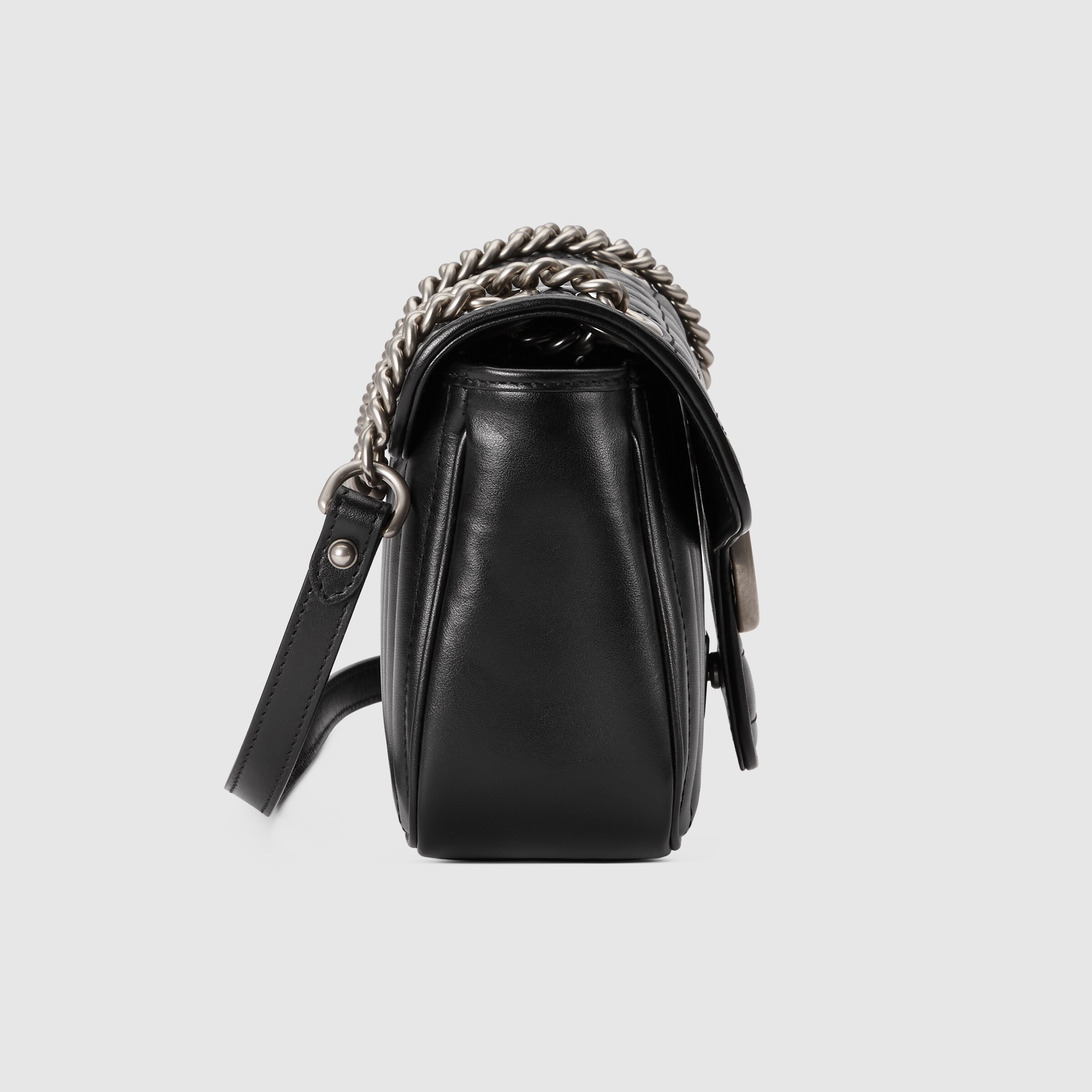 443497_UM8AN_1000_004_063_0036_Light-GG-Marmont-small-shoulder-bag.jpg