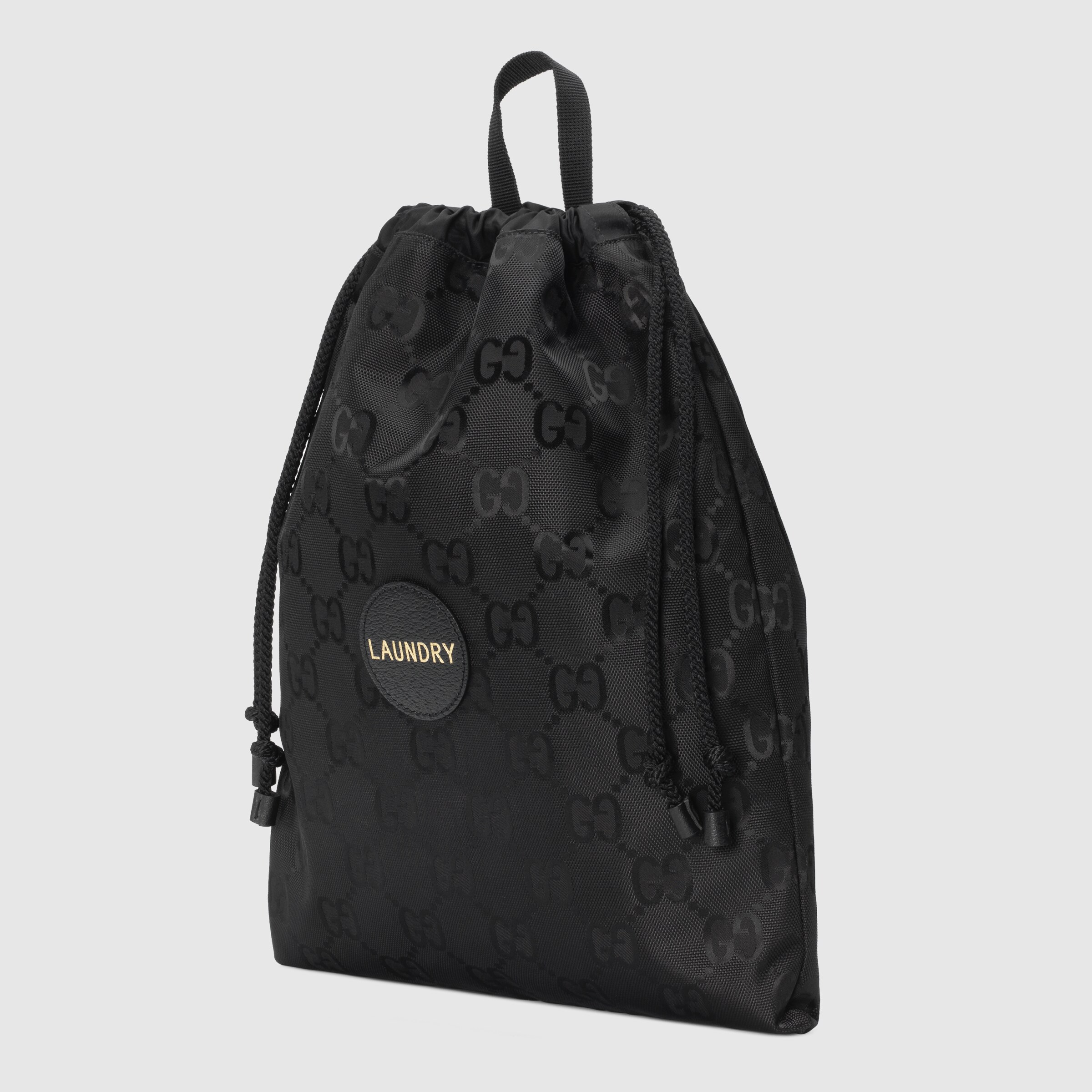 674247_UKDQN_1000_002_093_0000_Light-Gucci-Off-The-Grid-laundry-bag.jpg