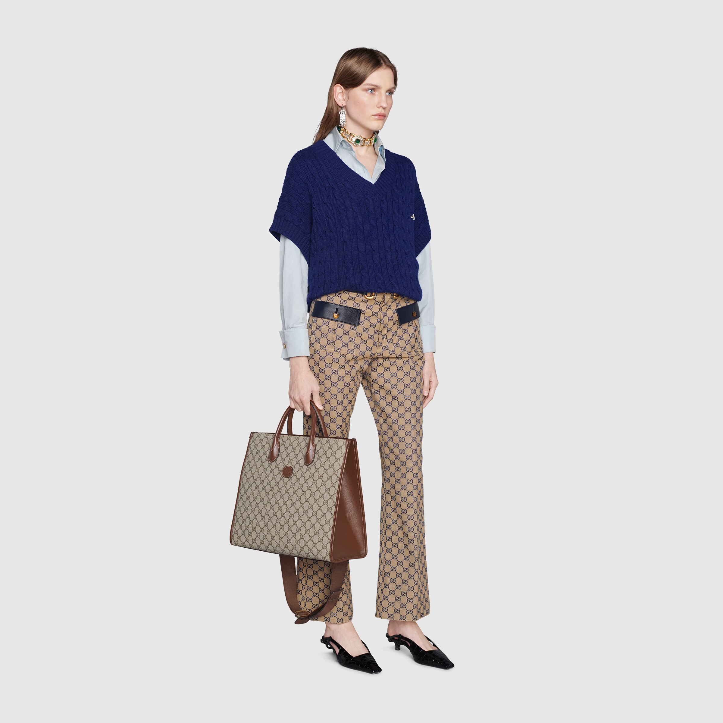 674148_92THG_8563_011_100_0000_Light-Medium-tote-with-Interlocking-G.jpg