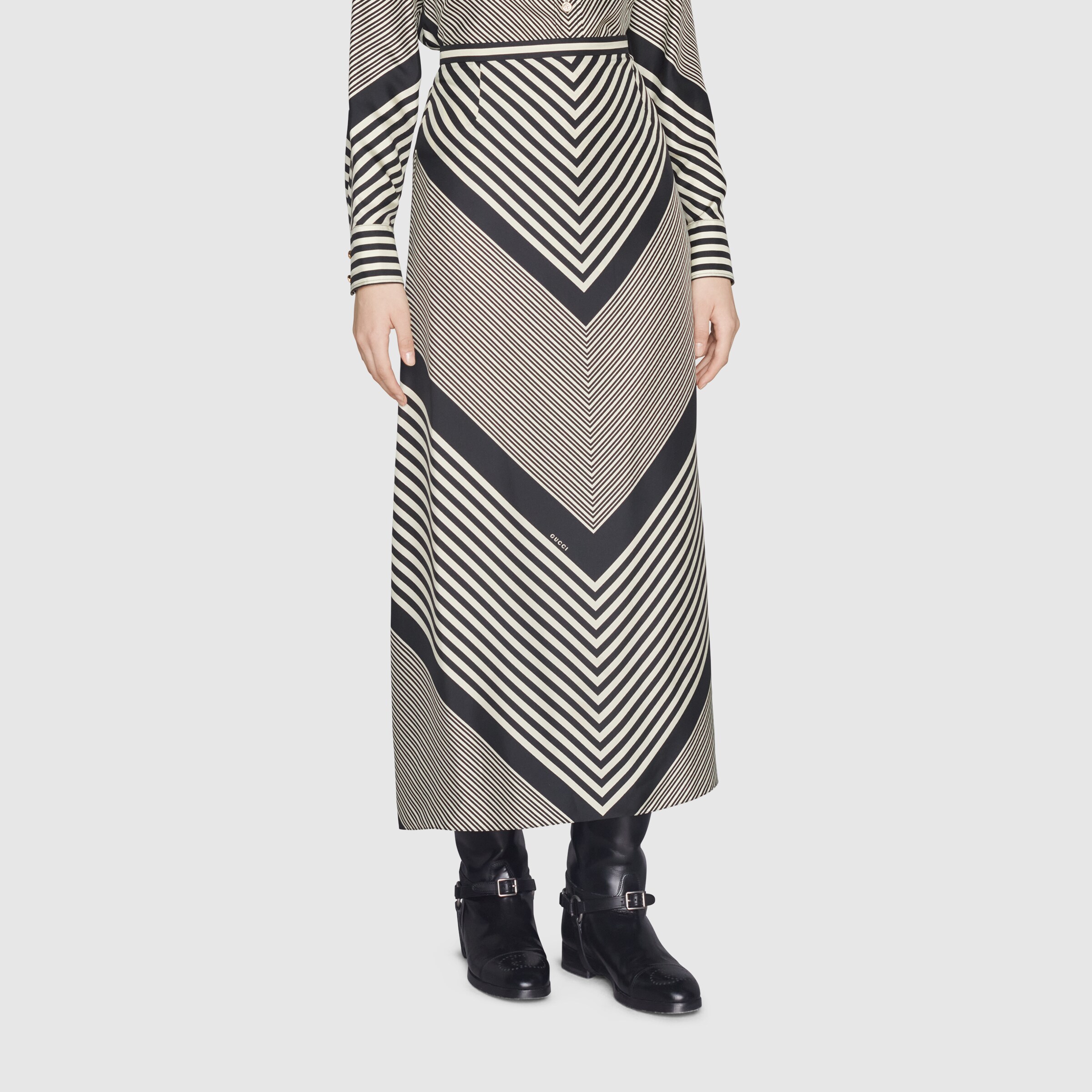 677552_ZAIF3_1060_004_100_0000_Light-Diagonal-print-silk-skirt.jpg