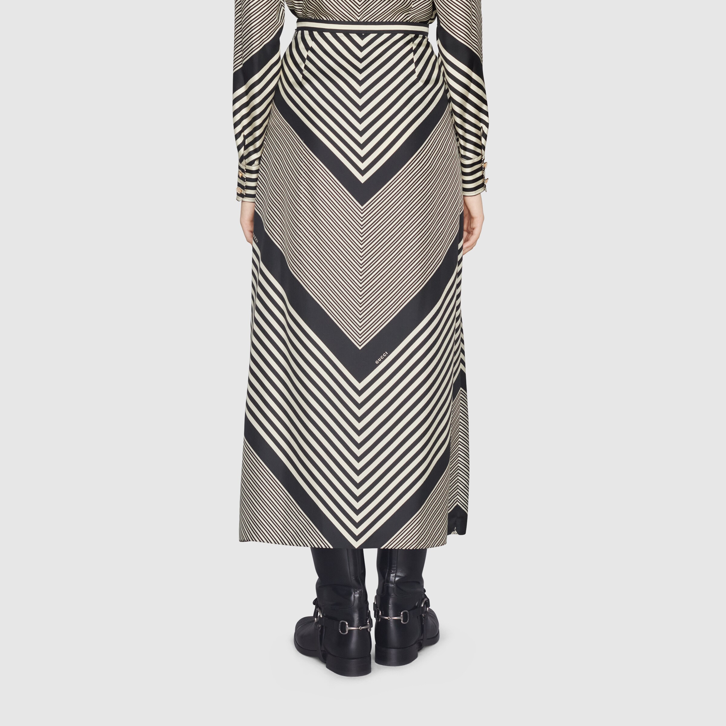 677552_ZAIF3_1060_005_100_0000_Light-Diagonal-print-silk-skirt.jpg