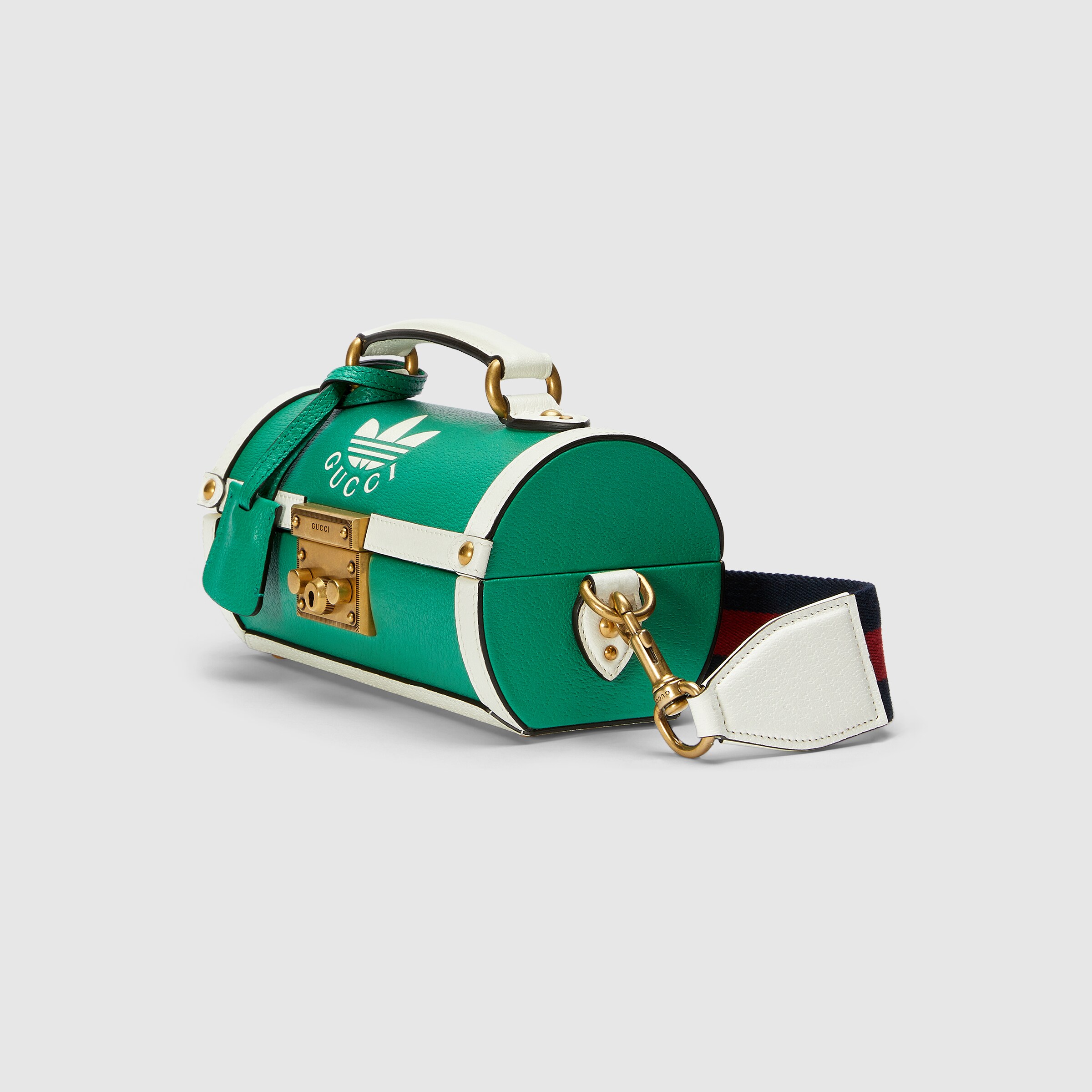 KW ®غوتشي ‎adidas x Gucci golf ball case in green leather