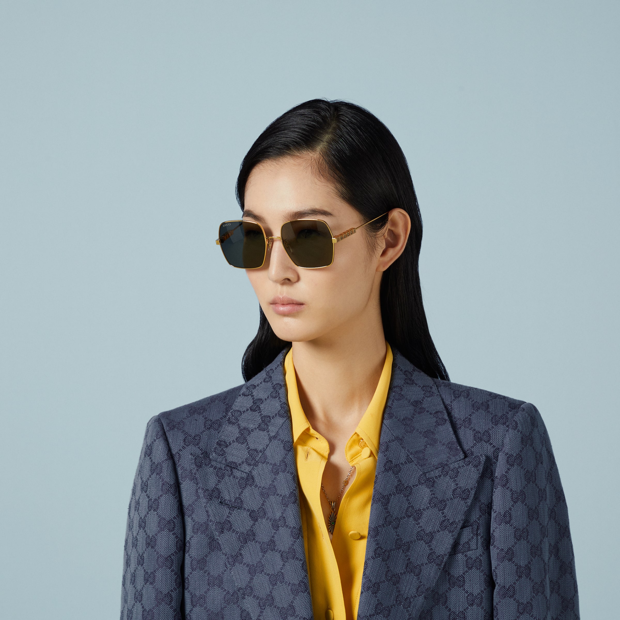 GUCCI EYEWEAR スクエアフレーム ゴールドトーン&エナメル Square frame sunglasses in gold-toned metal | GUCCI® US