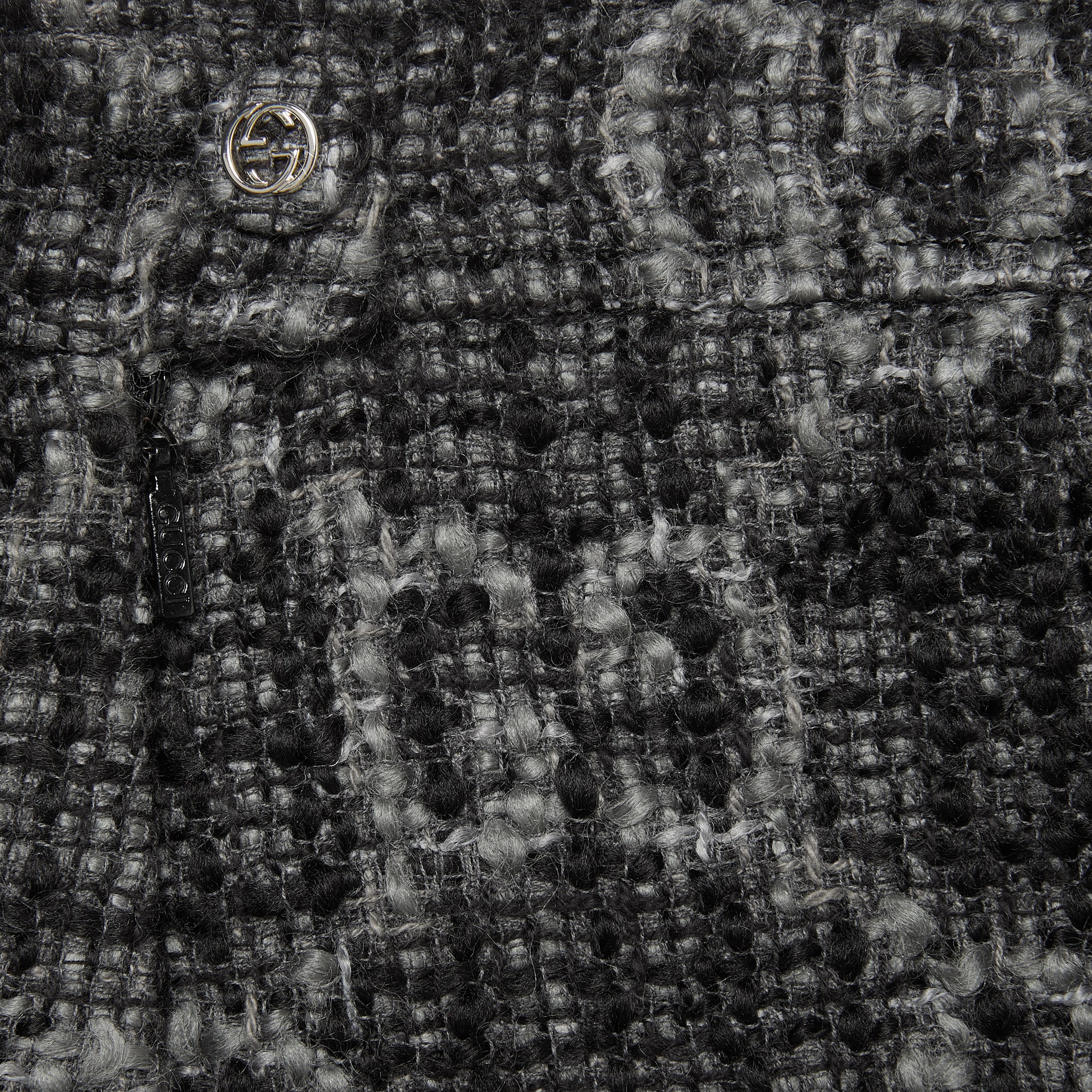 774516_ZAPA4_1074_007_100_0000