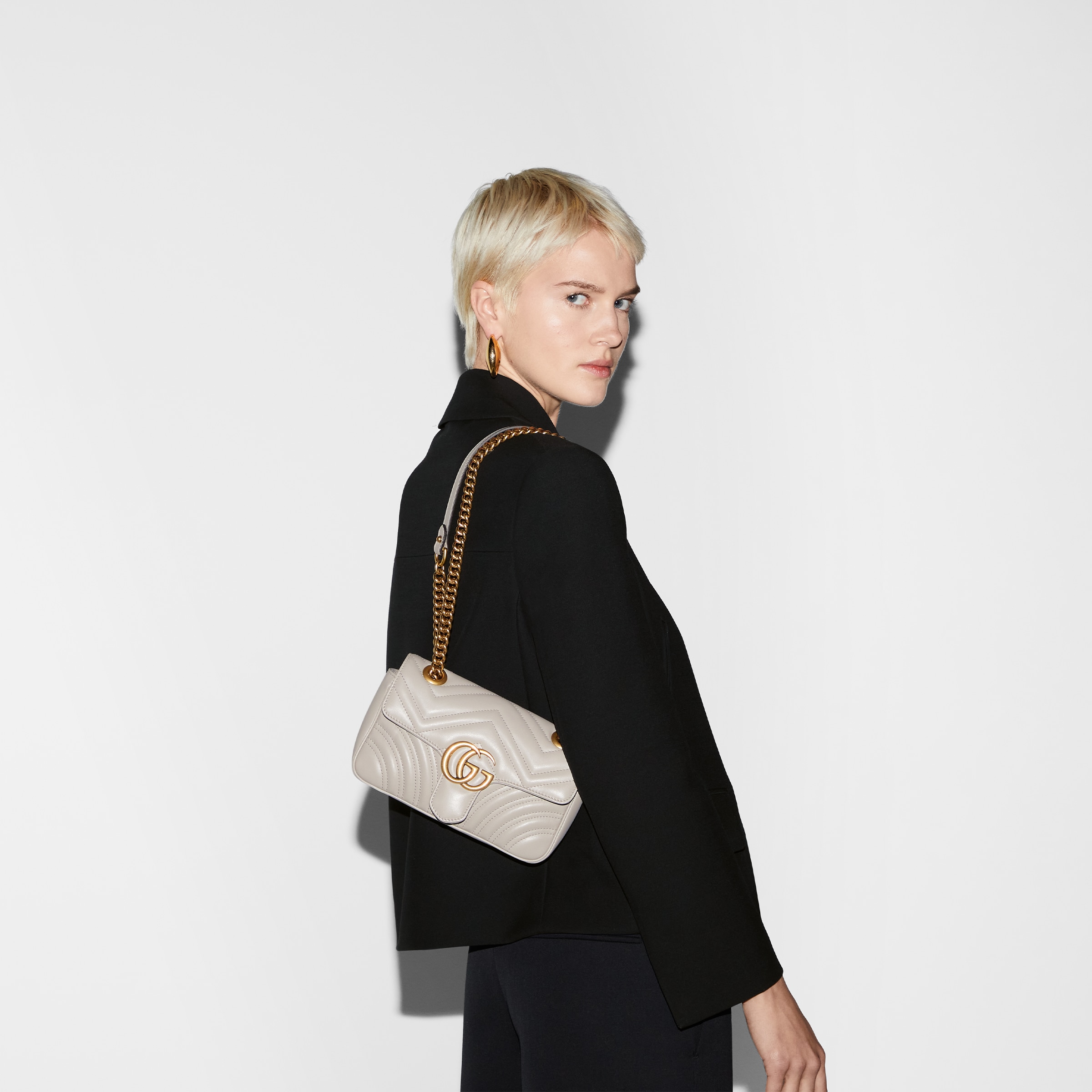 GG MARMONT SMALL SHOULDER BAG