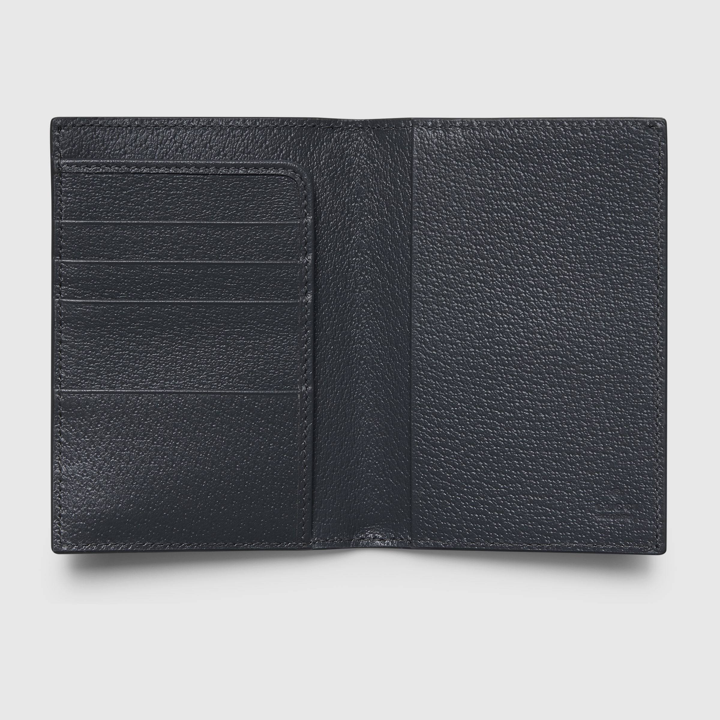 【hai.hoang931013】GUCCI パスポートケース 795229_FACQC_9773_001_080_0000