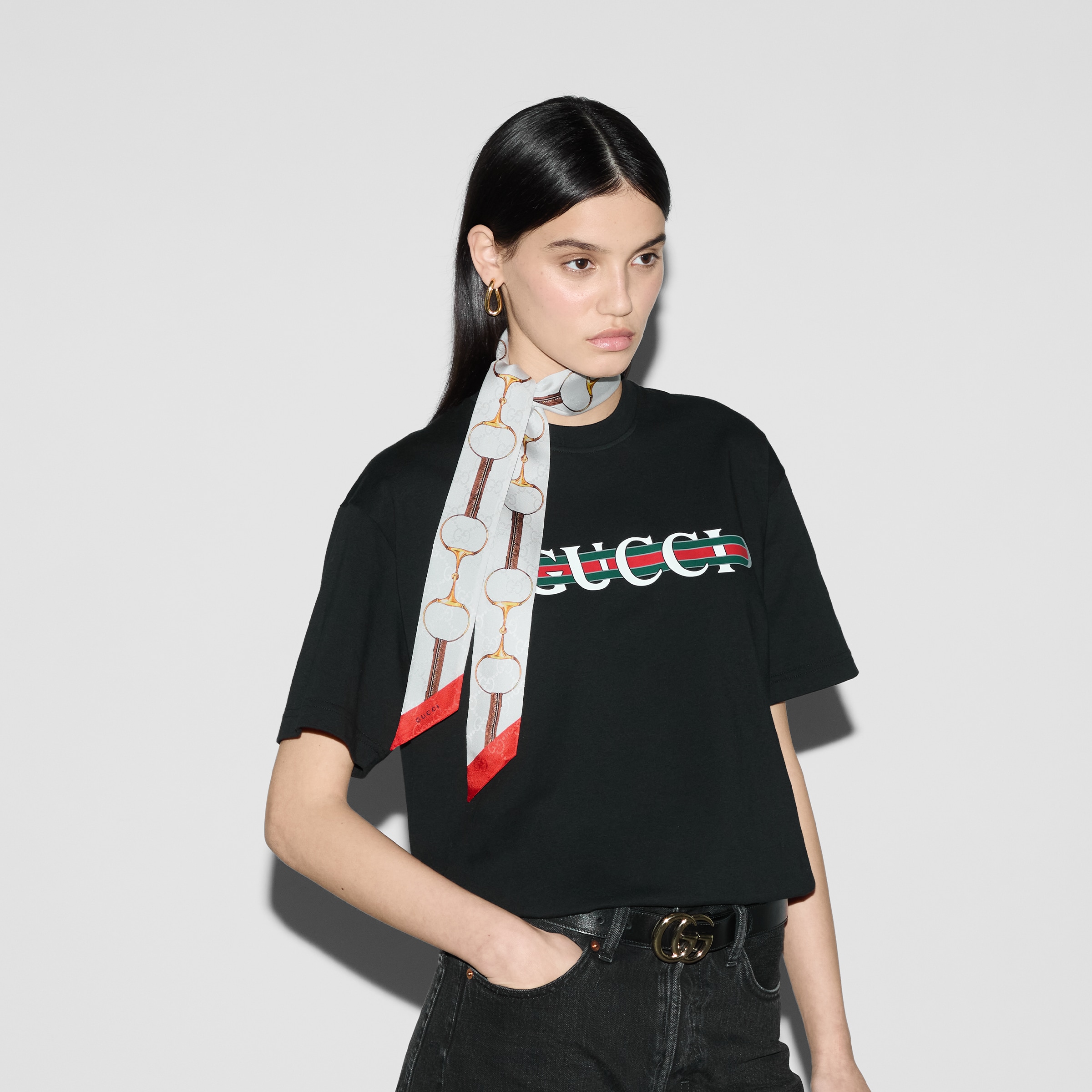 グッチ　GUCCIホースビットプリント シルクネックボ グッチ GUCCIホースビットプリント シルクネックボ