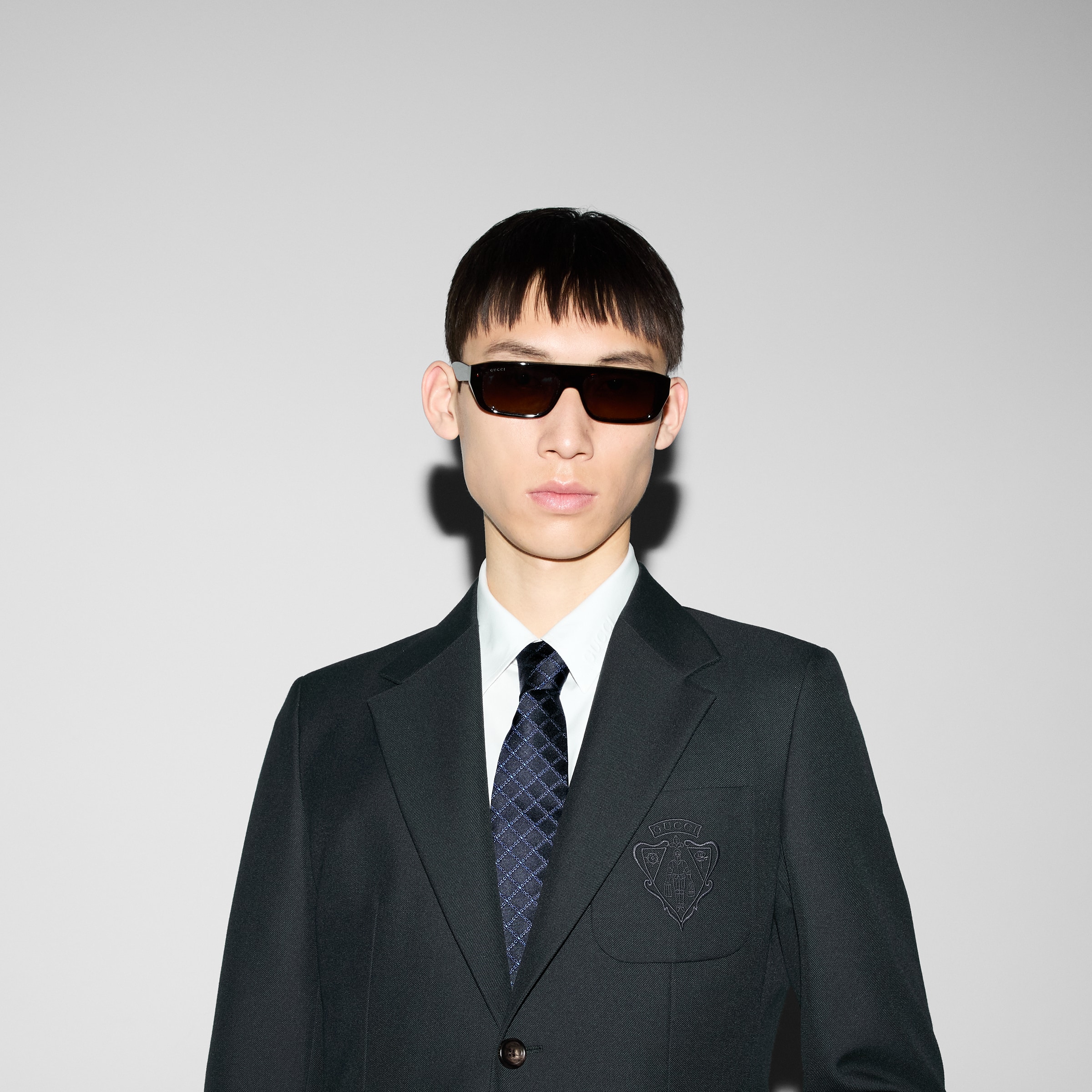 792464_4E009_4168_003_100_0000