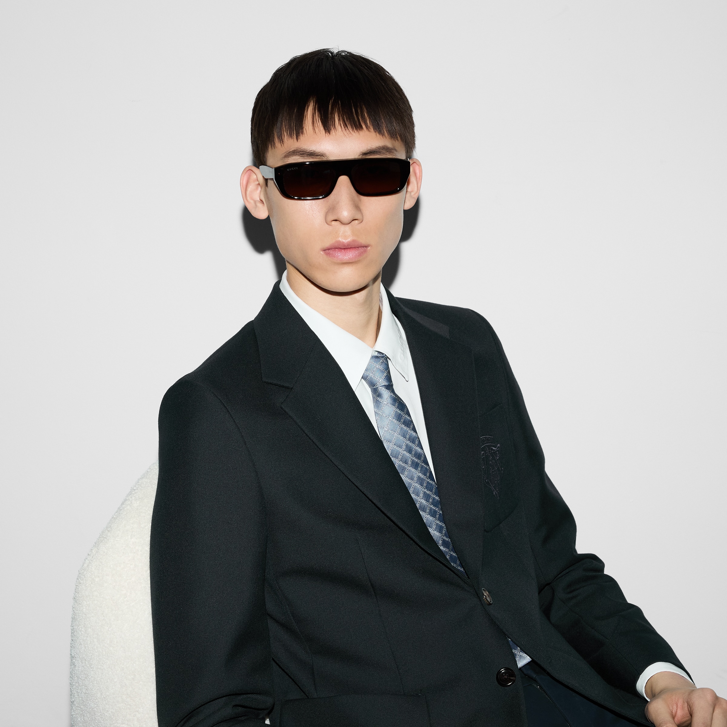 792464_4E009_4963_003_100_0000