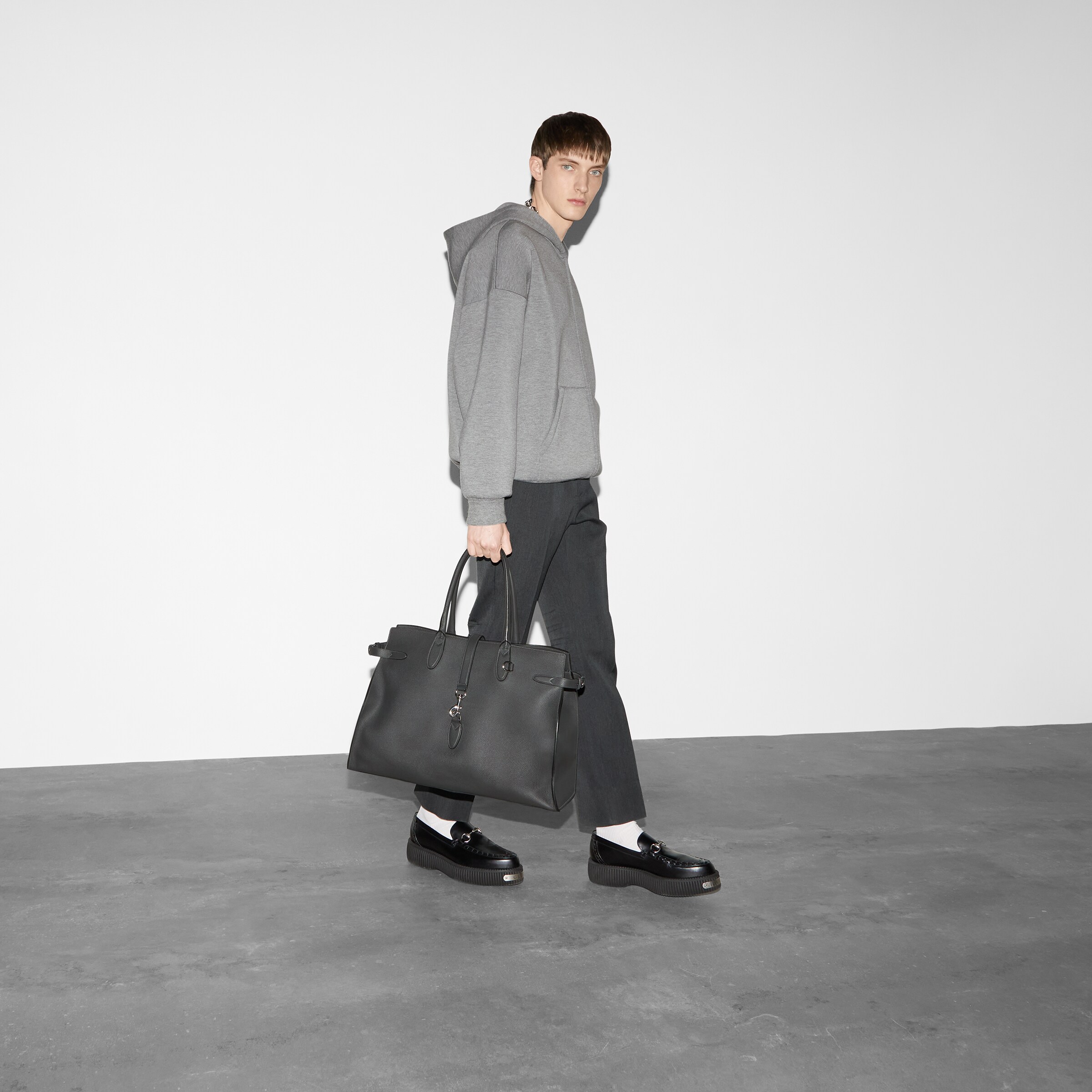 LARGE TOTE BAG WITH HOOK CLOSURE