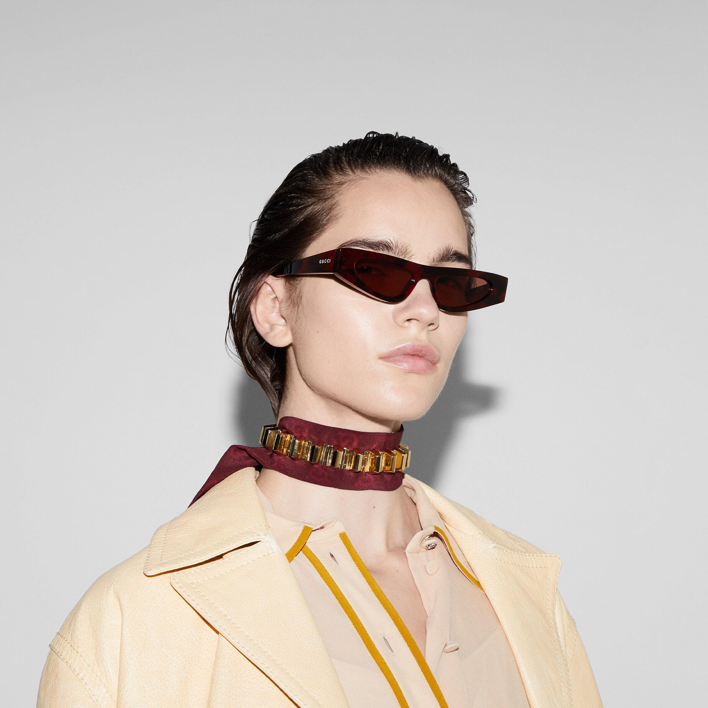 サングラス GUCCI SS23 Cat eye sunglasses (733344J0740 1012) Cat-eye frame sunglasses in black | GUCCI® US