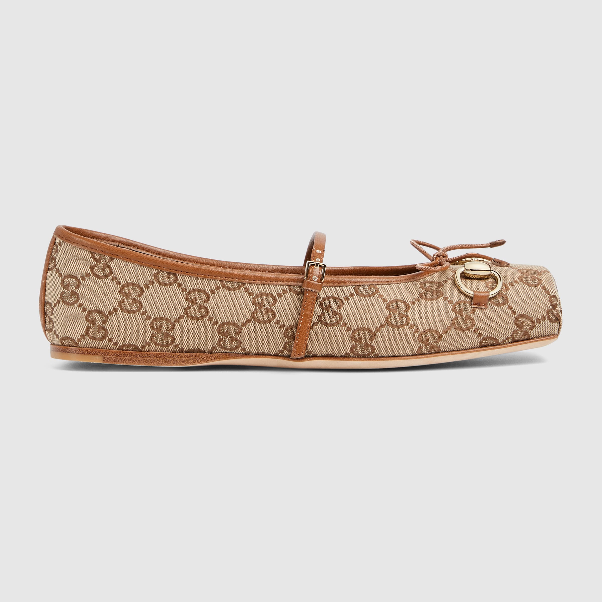 バレエシューズ GUCCI GUCCI HORSEBIT BALLETS NEWJEANS HANNI着用！【GUCCI】グッチ ホースビット バレリーナ