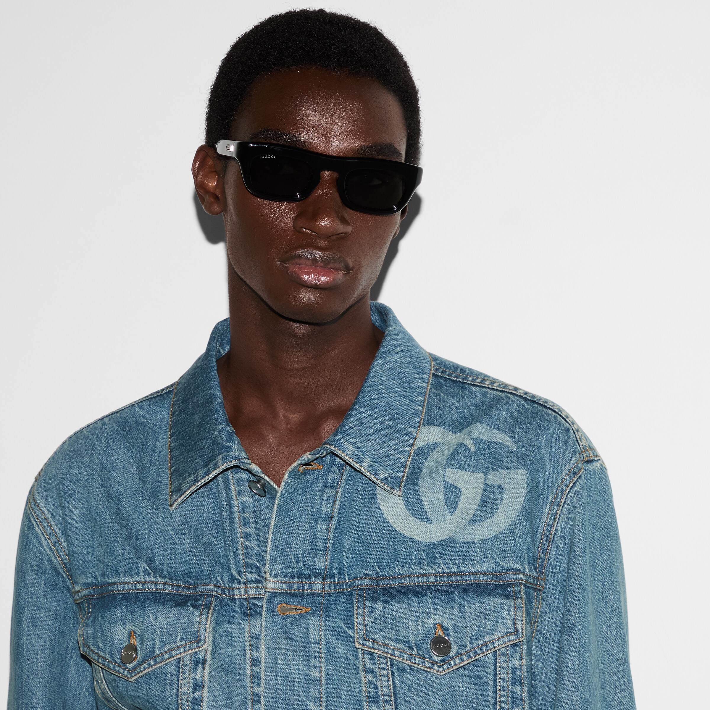 815625_XDC6W_4492_005_100_0000