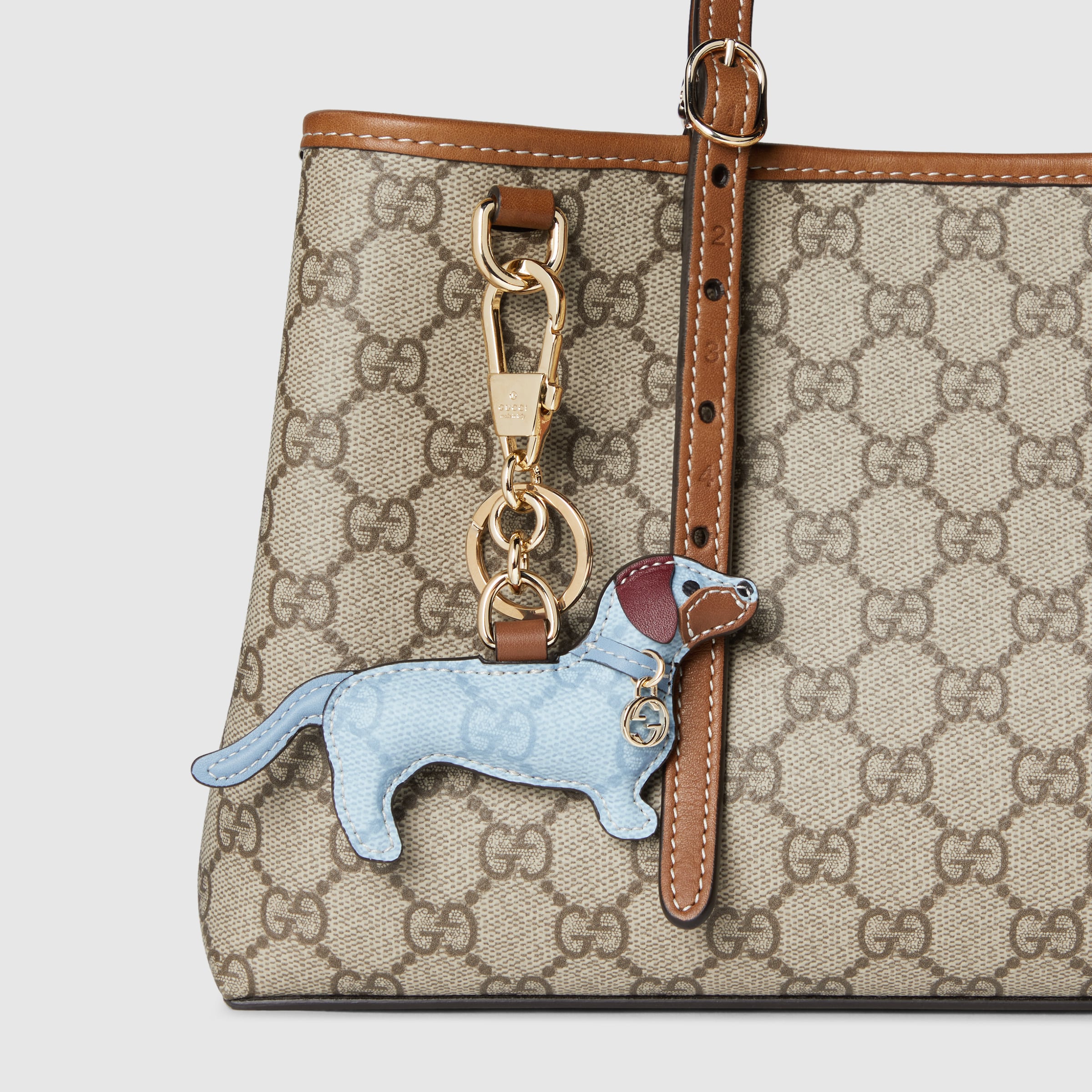 GUCCI グッチ ドッグシェイプ バッグ チャーム GP×PVC 犬型 ピンク GUCCI グッチ ドッグシェイプ バッグ チャーム GP×PVC 犬型 ピンク