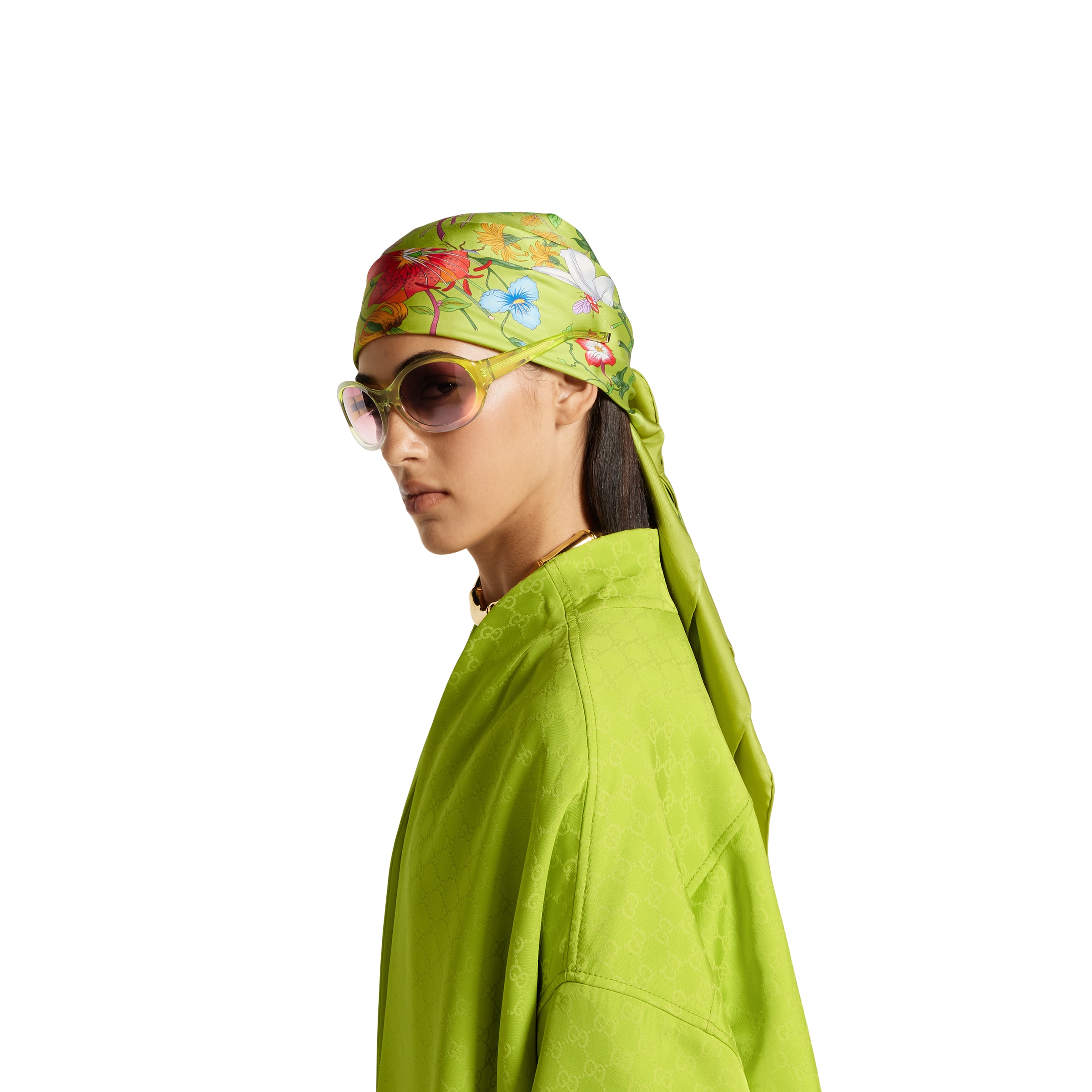 スカーフ GUCCI Woman Neck scarf Cream 7770663G001 9300 Gucci Women Printed Silk Scarf In Cream | ModeSens