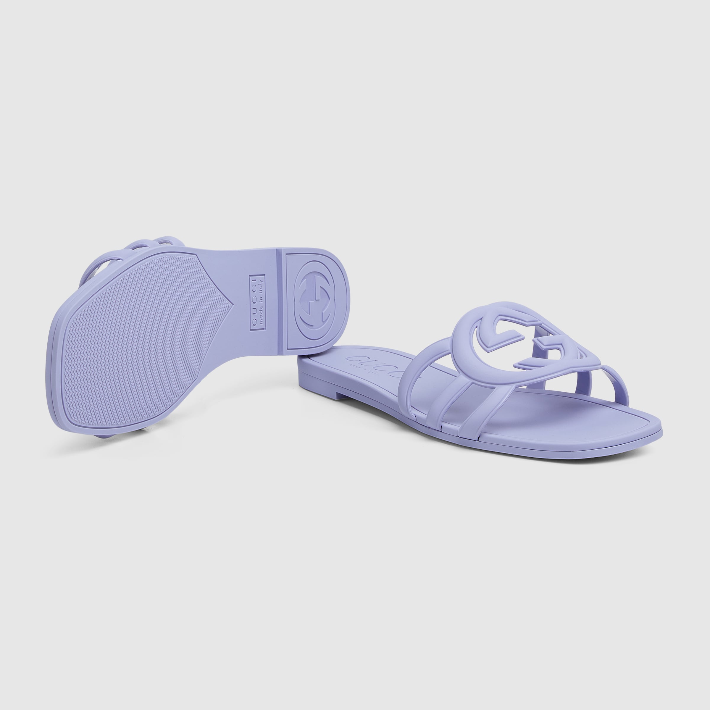 Women's Interlocking G slide sandal in lilac rubber | GUCCI® US Women's Interlocking G slide sandal in lilac rubber | GUCCI® US