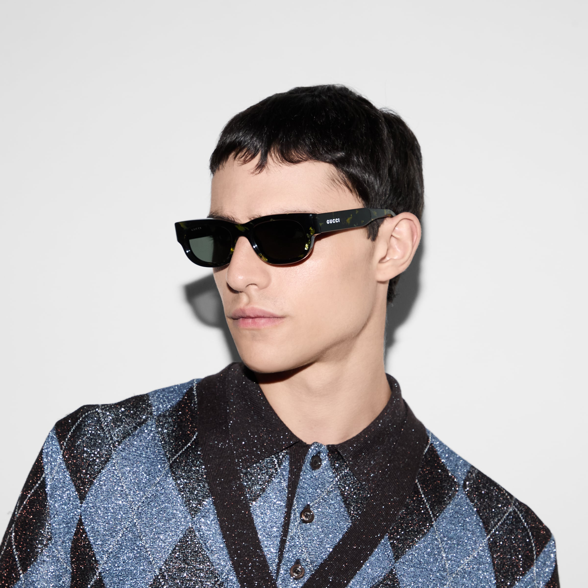 Rectangular frame sunglasses in black | GUCCI® US