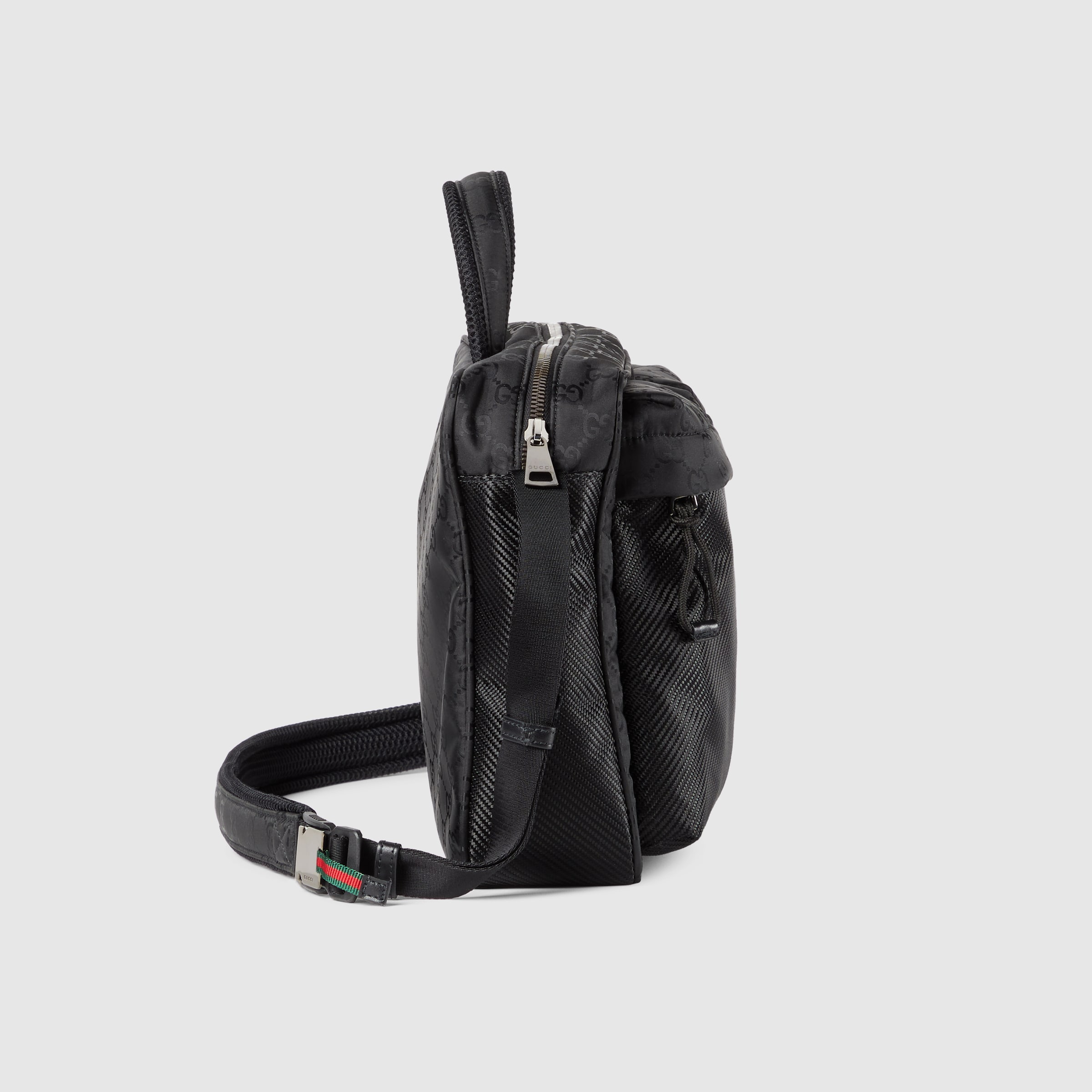 834474_FAD76_1047_010_094_0000