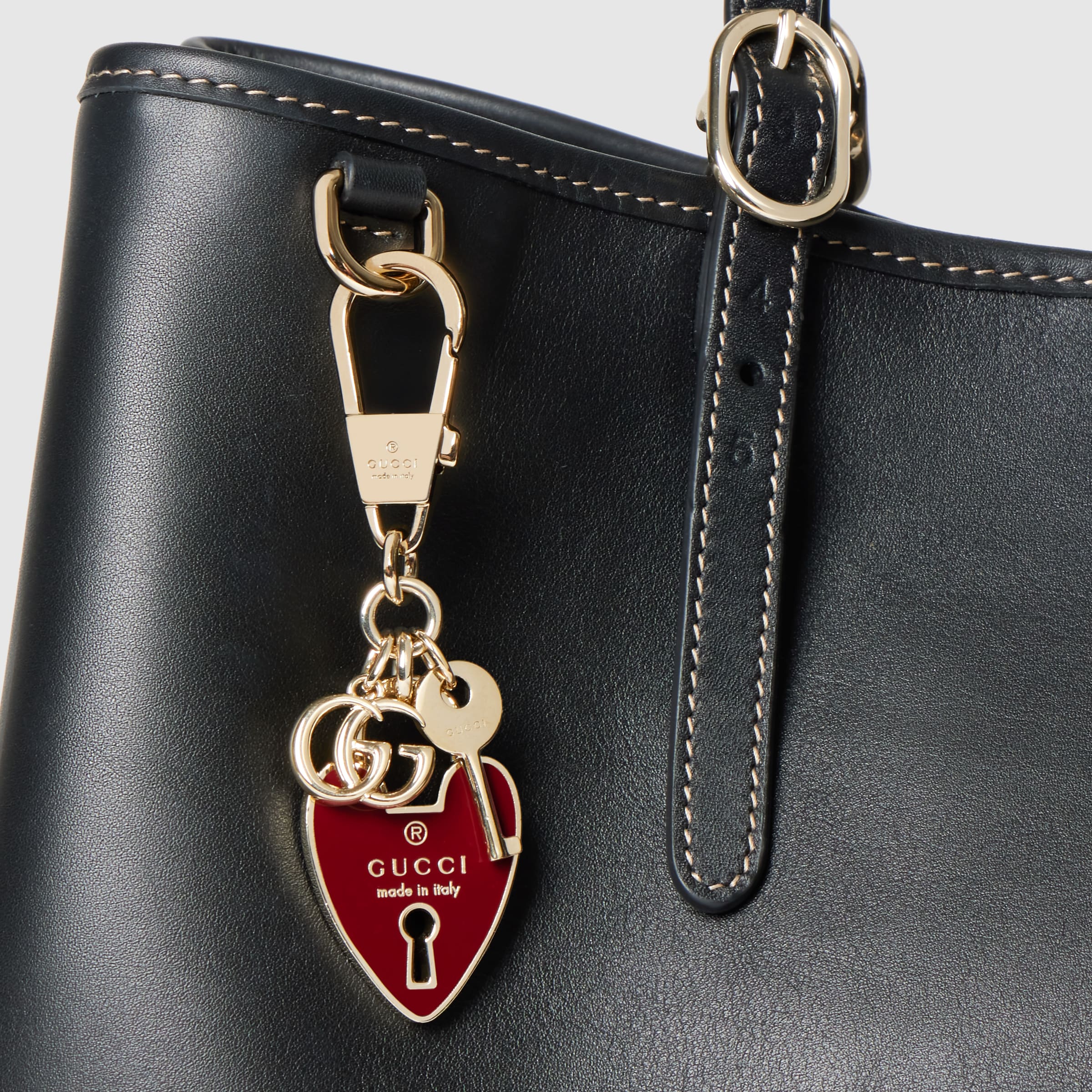 Gucci★素敵!Heart Leather Guccissima Key Charm Heart-shaped keychain in Rosso Ancora red enamel | GUCCI® US