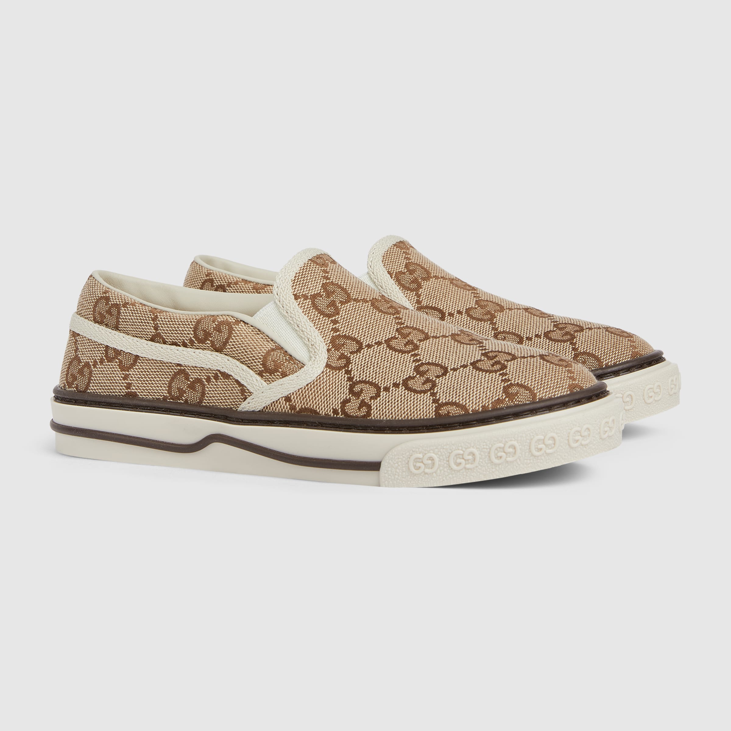 Children's embossed GG sneaker in beige and dark brown