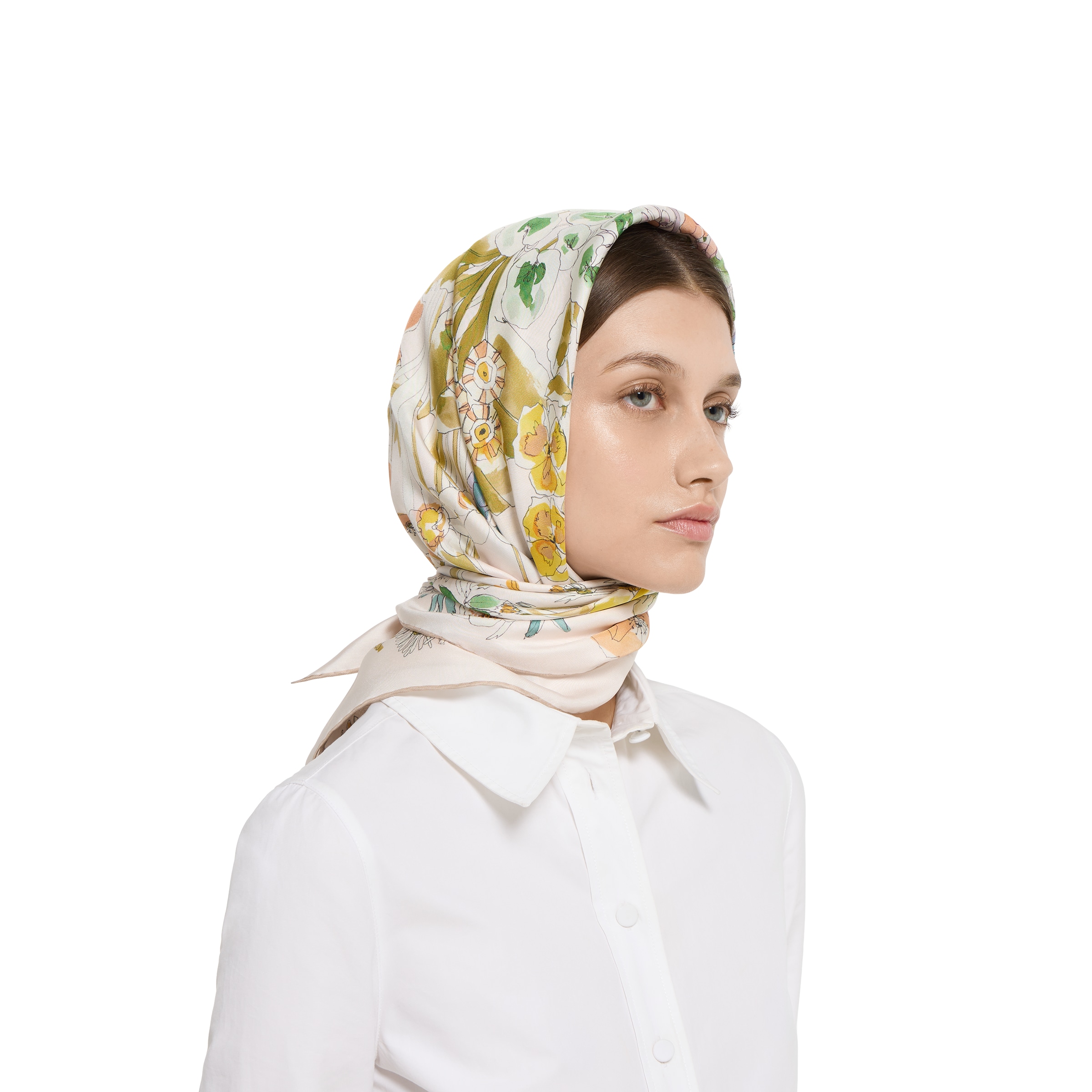 Printed silk carré in ivory and beige | GUCCI® US