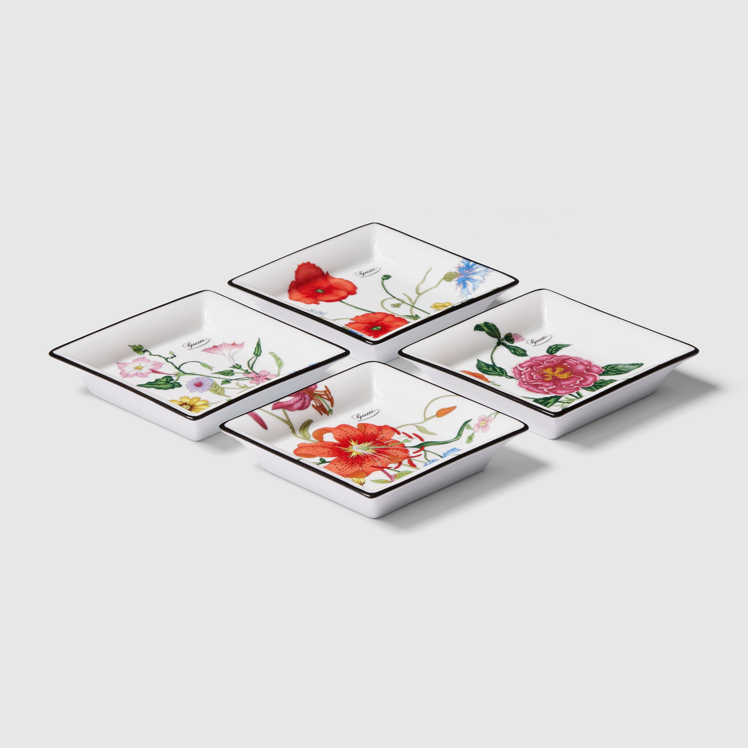 GUCCI 平皿セット Gucci Flora print trinket tray set in multicolor porcelain | GUCCI® US