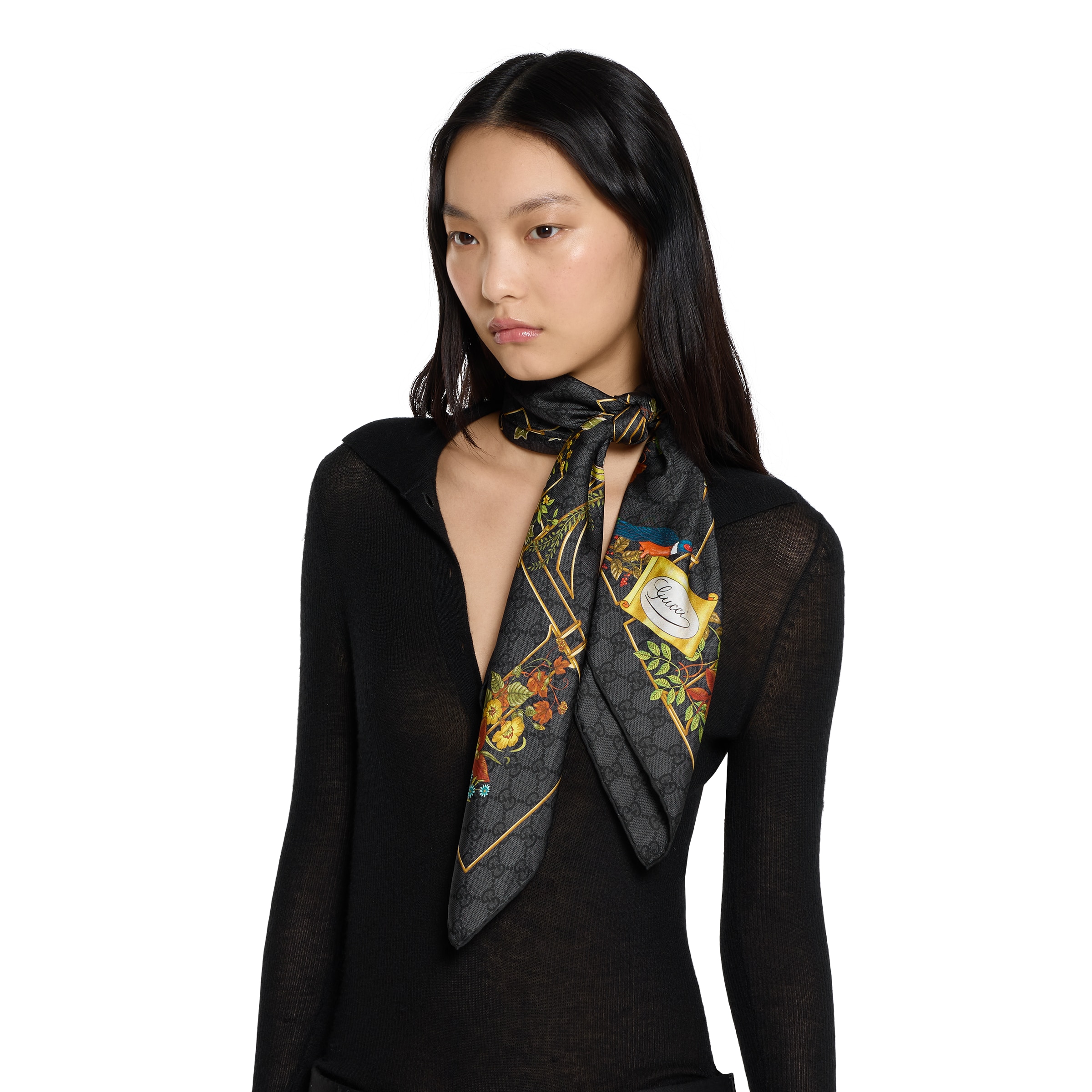 Printed silk twill carré in black | GUCCI® AU