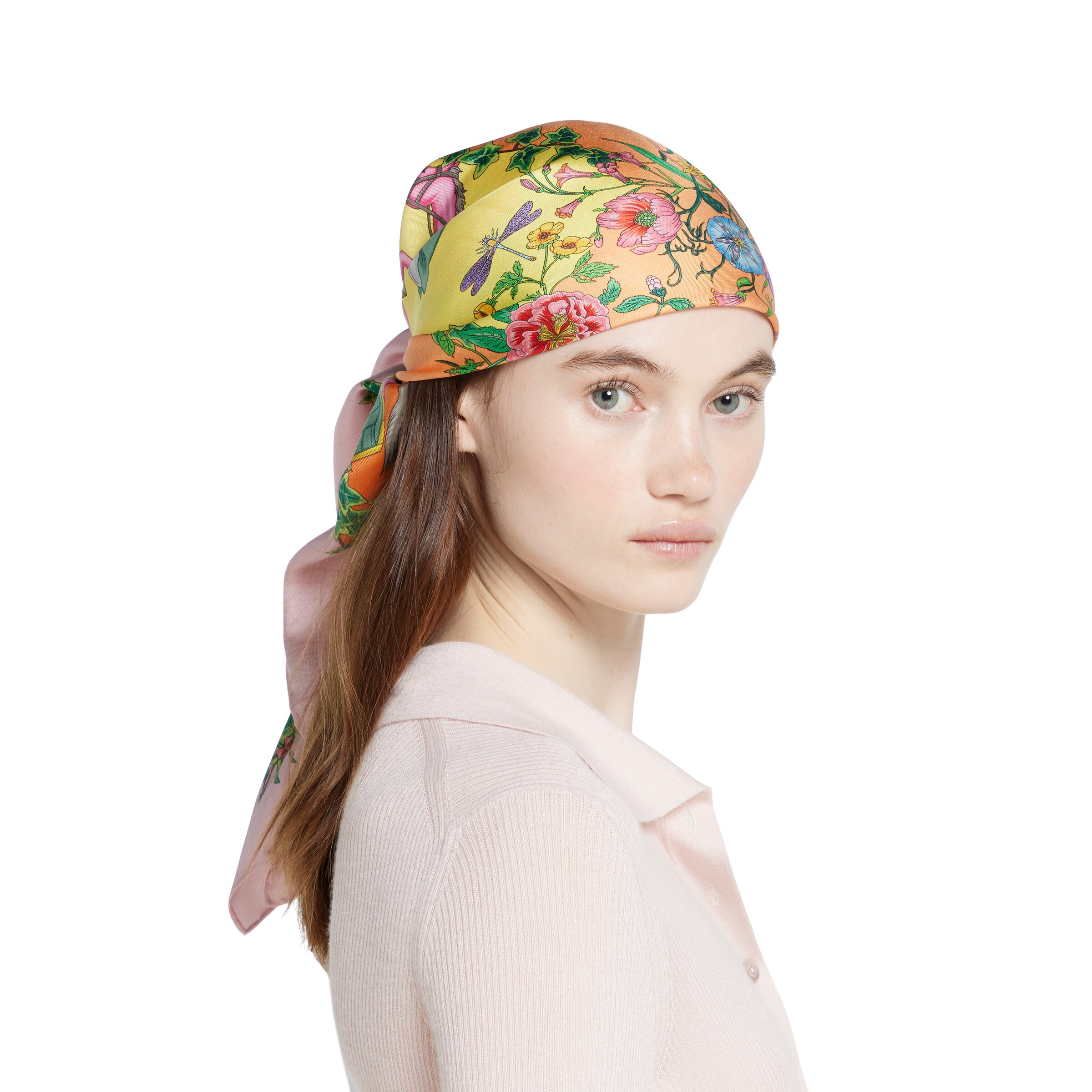 グッチ　シルク100%スカーフ 810870_3G001_5967_001_100_0000