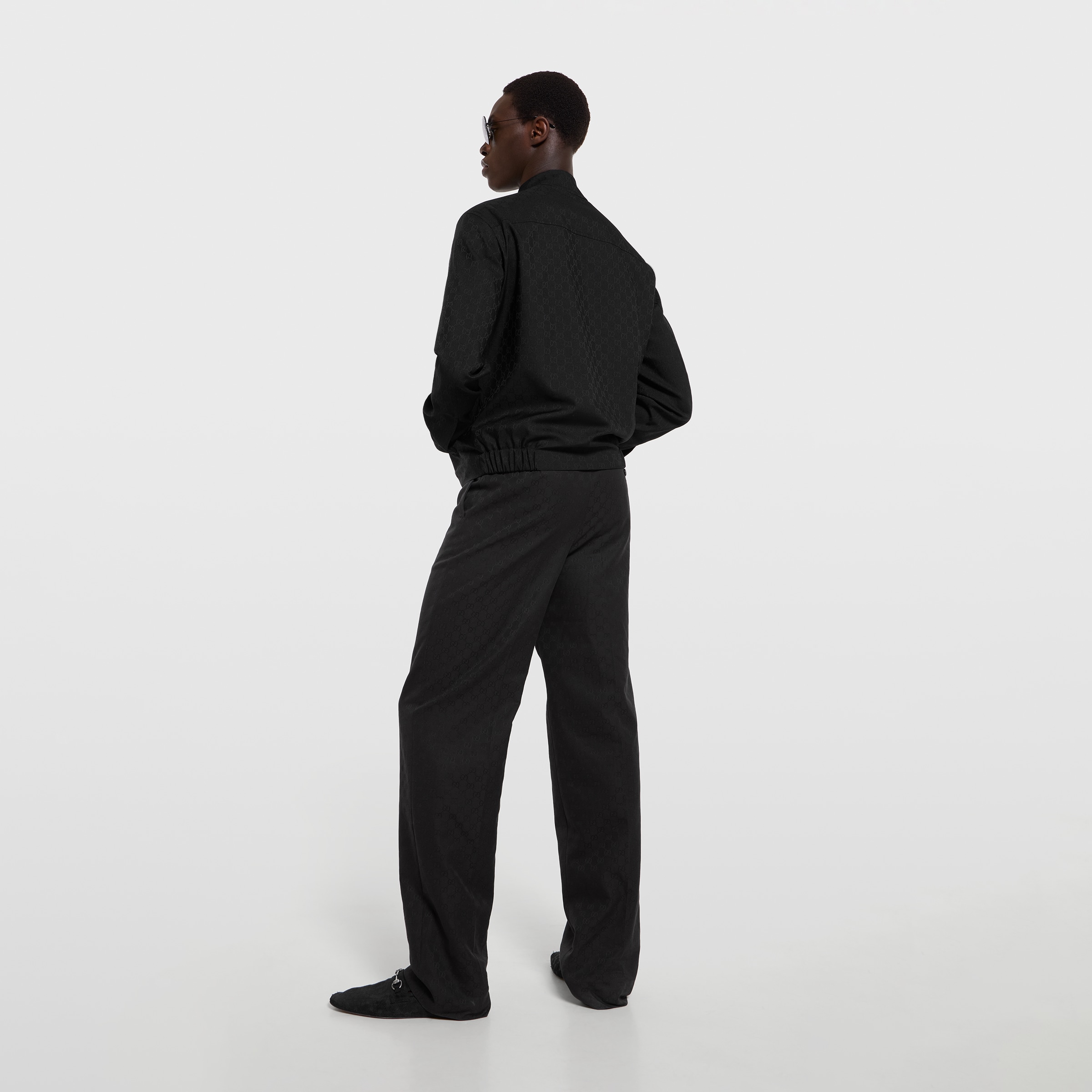 グッチ　ウールジャケット Gucci ウール無地ジャケット (すべての新品) IFCHIC.COM