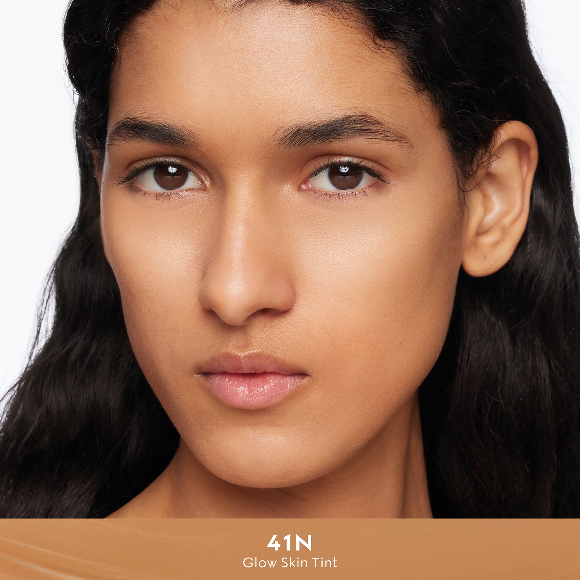 41, Gucci Glow Skin Tint in 41 - medium deep | GUCCI® US