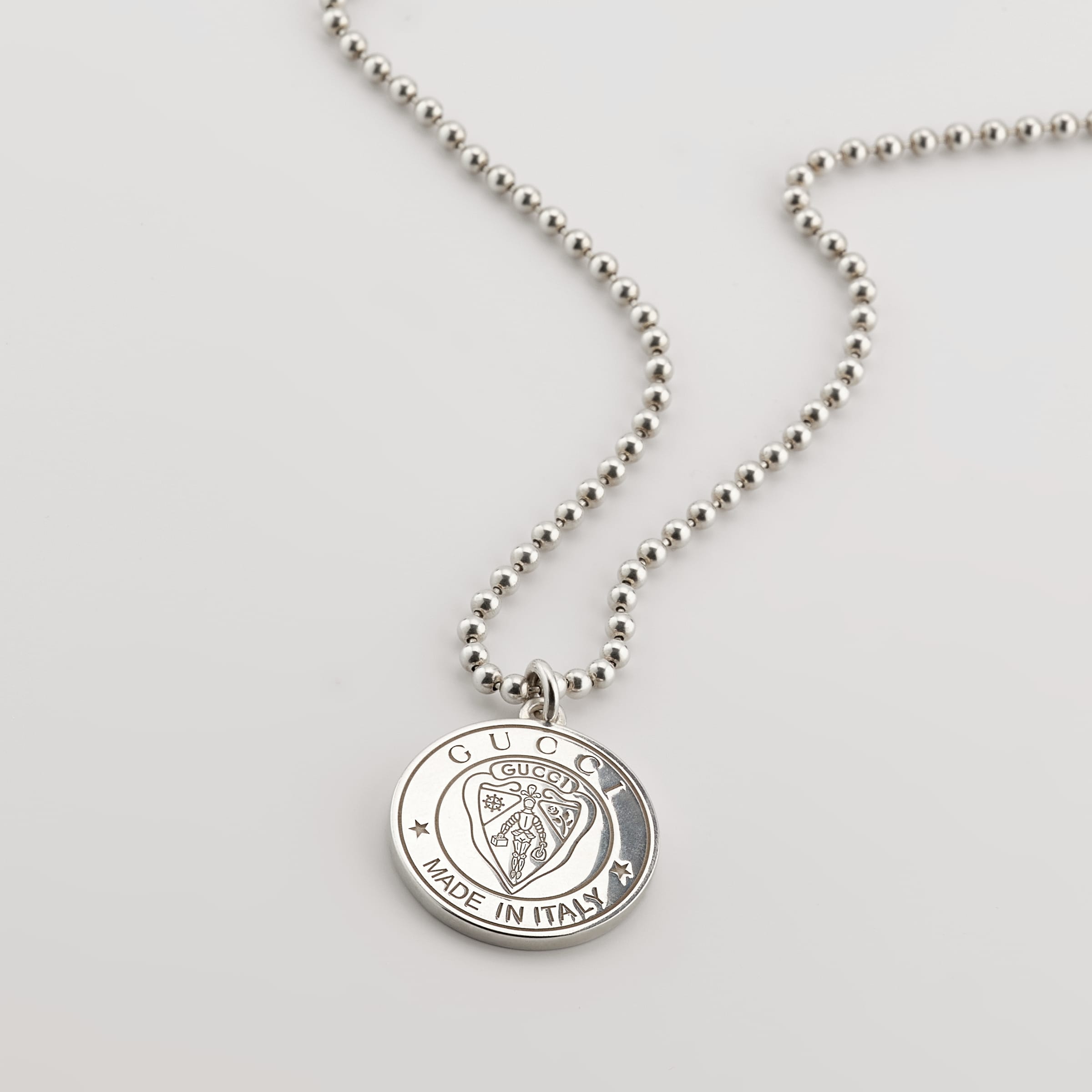 Gucci crest pendant necklace in 925 sterling silver | GUCCI® US