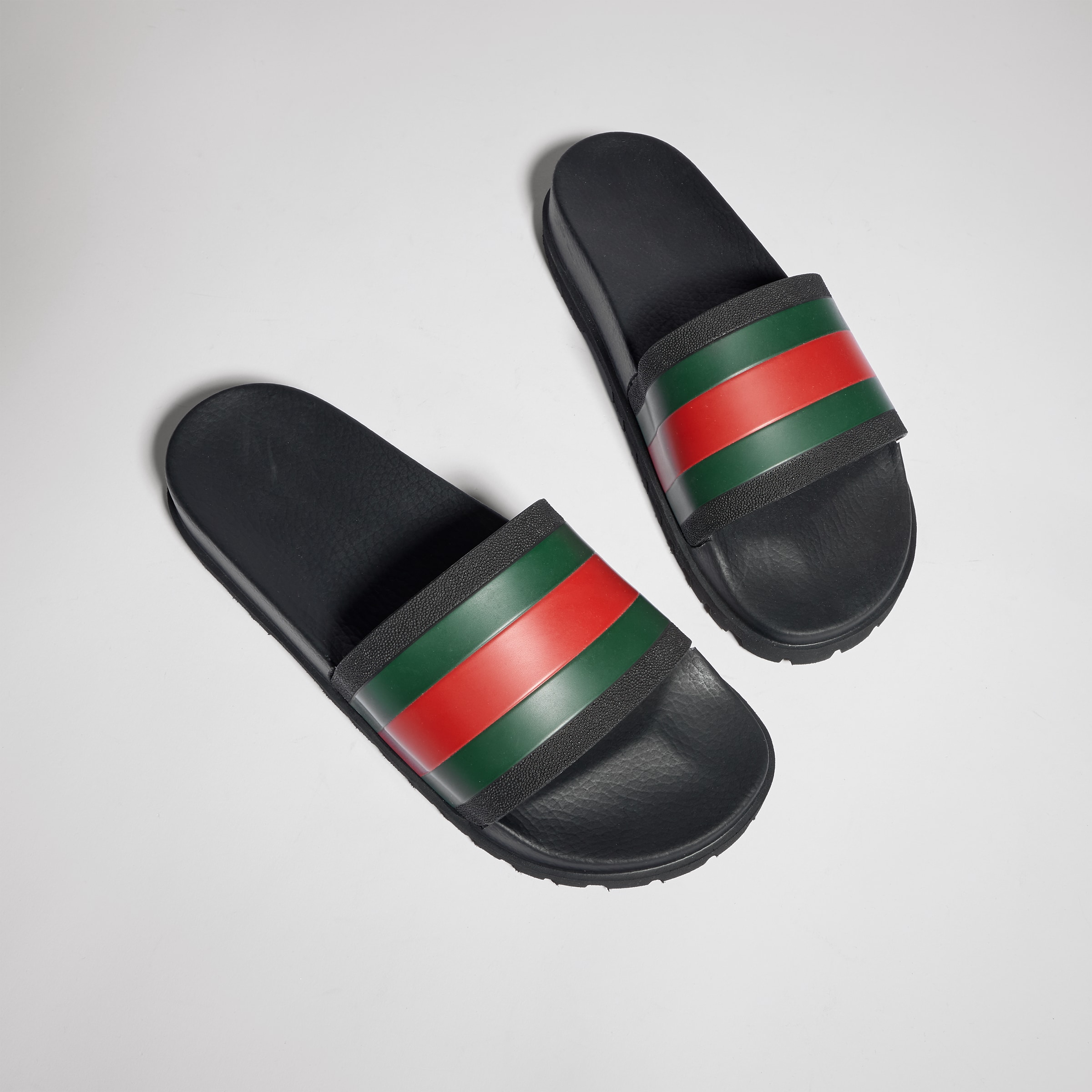 グッチ メンズ サンダル・スライド・ラバーシューズ | GUCCI® JP