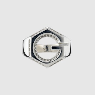 Trademark oval ring in 925 sterling silver | GUCCI® US