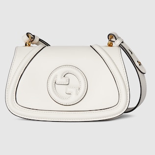 ダブルG ハートシェイプコインケース“GUCCI”付き ウィメンズ