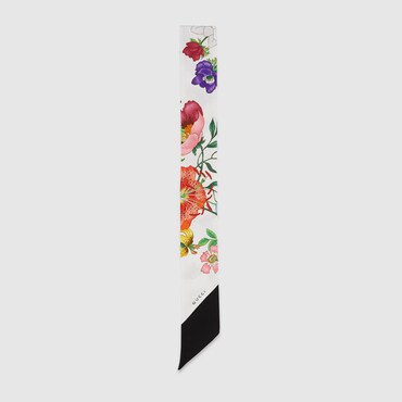 GUCCI Printed Silk Twill Neck Bow