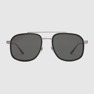 GUCCI Navigator Frame Sunglasses