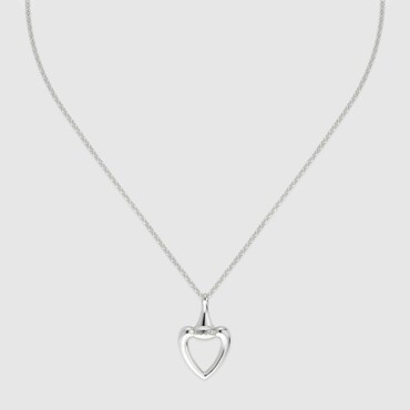 GUCCI Heart Pendant Necklace