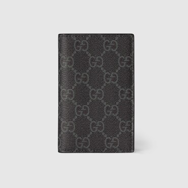 GUCCI GG Emblem Bi-fold Card Case