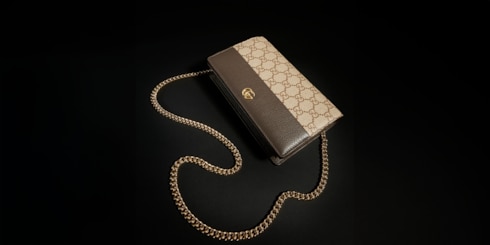 Zweifarbige GG Marmont Brieftasche Mit Kettenriemen