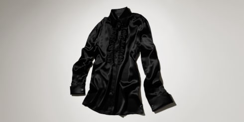 Chemise en satin de soie avec des rouches