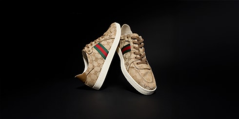 Zapatilla baja elástica para hombre