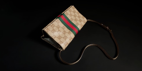 Pouch misura piccola con cinturino e Web