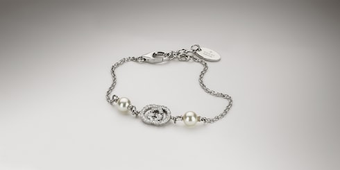 Armband mit Kristallen und Perlen
