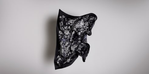 Carré en jacquard de soie à imprimé