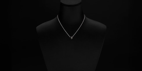 Gucci Interlocking Halskette mit Anhänger 18 Karat