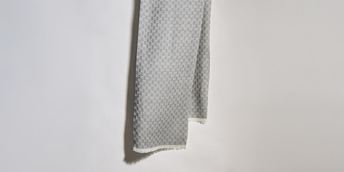 Estola de jacquard de seda y lana con GG