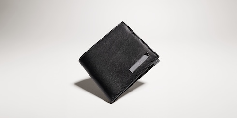 Faltbrieftasche mit Metall-Etikett