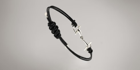 สร้อยข้อมือ Gucci Staff leather bracelet