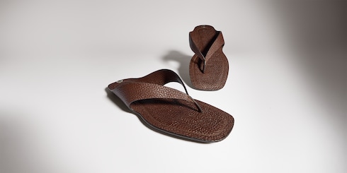 Men's thong sandal with Interlocking G